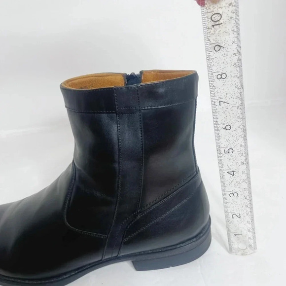 SOLD Florsheim Men's Black Leather Medfield Plain Toe Zip Boot - Picture 8 of 9